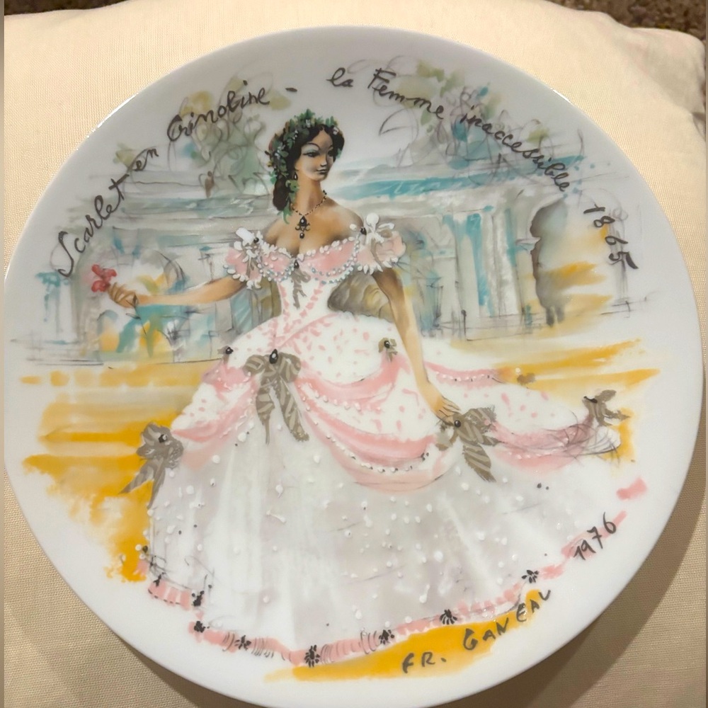 D'arceau Limoges 1978 French Collectors Plate Scarlet in Crinoline Women 1865